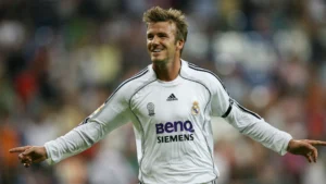 Điểm qua những kỹ thuật bóng của huyền thoại bóng đá David Beckham