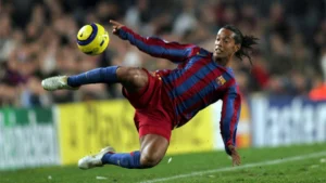 Tìm hiểu lối chơi, kỹ thuật bóng đá của cầu thủ Ronaldinho nổi tiếng